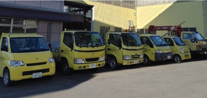 関工業のトラックの写真